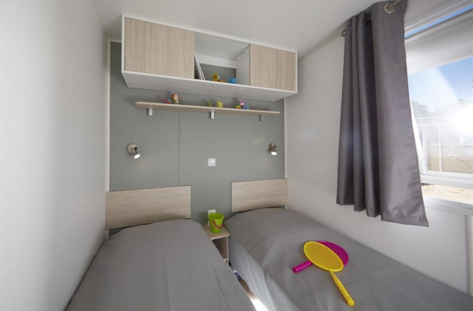 Children's room mobil home 6 person near Bayeux