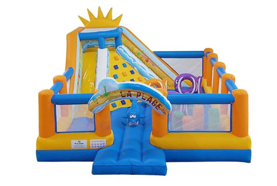 Inflatable structure for the 6 - 12 years old 